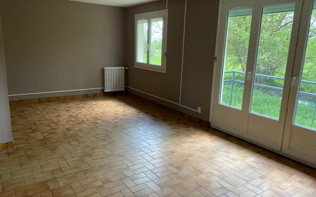 Location Maison – 5 pièces – 86 m² à Jumièges – Normandie (76480)